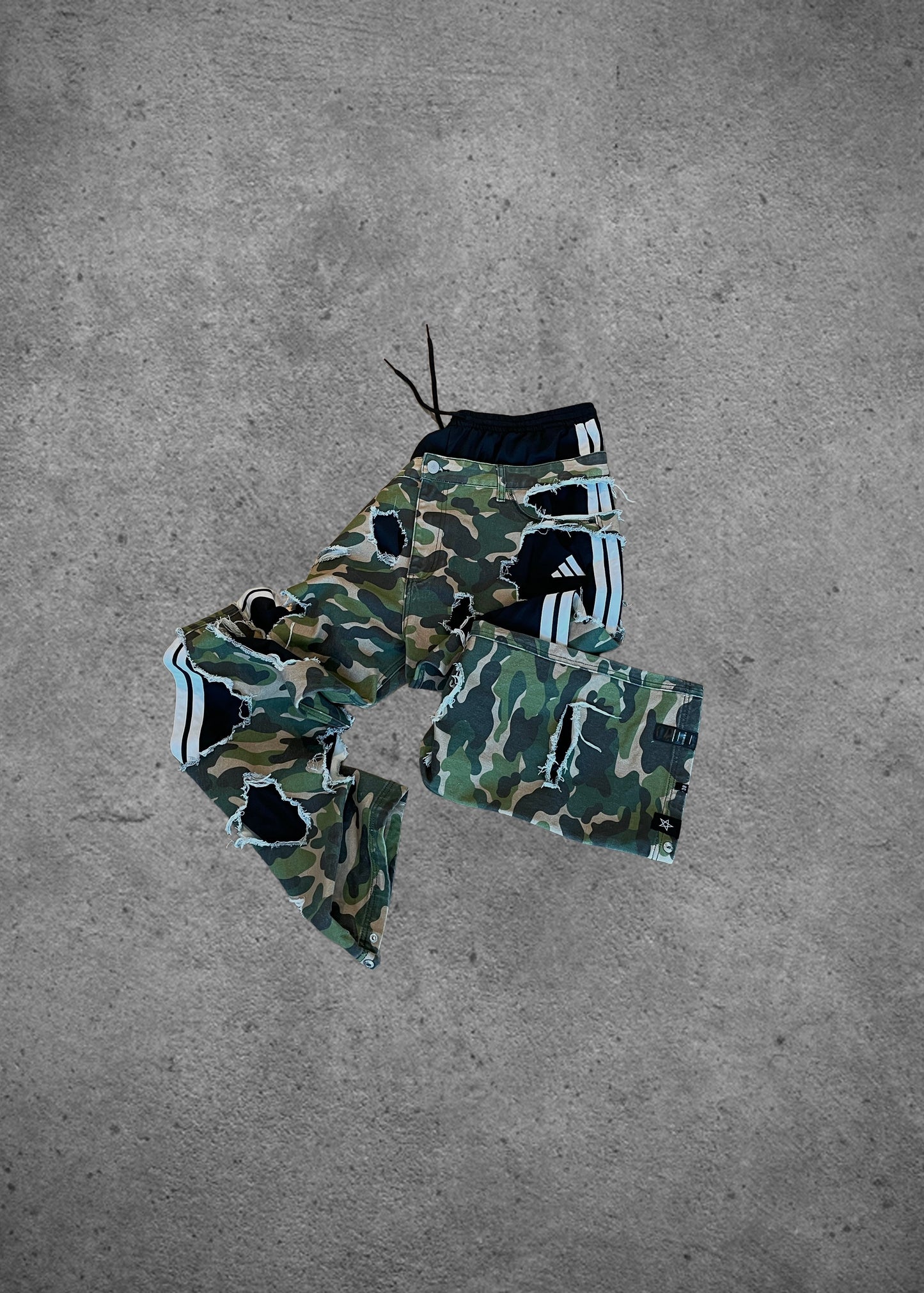 Adi camo black 38